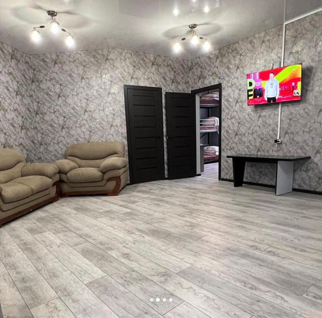 Kuze Hostel Алма Ата Екстериор снимка