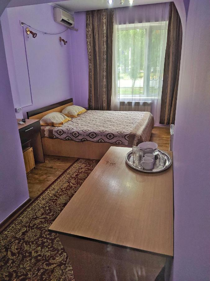 Kuze Hostel Алма Ата Стая снимка